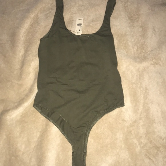 Garage Body Suit - Picture 3 of 3
